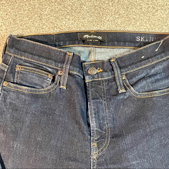 Madewell Skinny Mid Rise 9” Dark Wash Jeans Size 30x30 - Picture 3 of 8